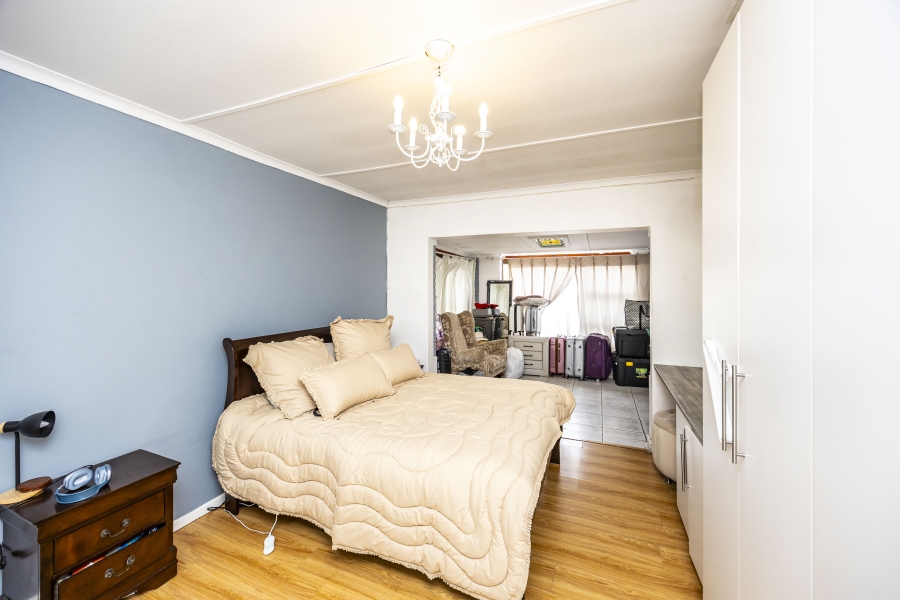 4 Bedroom Property for Sale in Nahoon Valley Park Eastern Cape